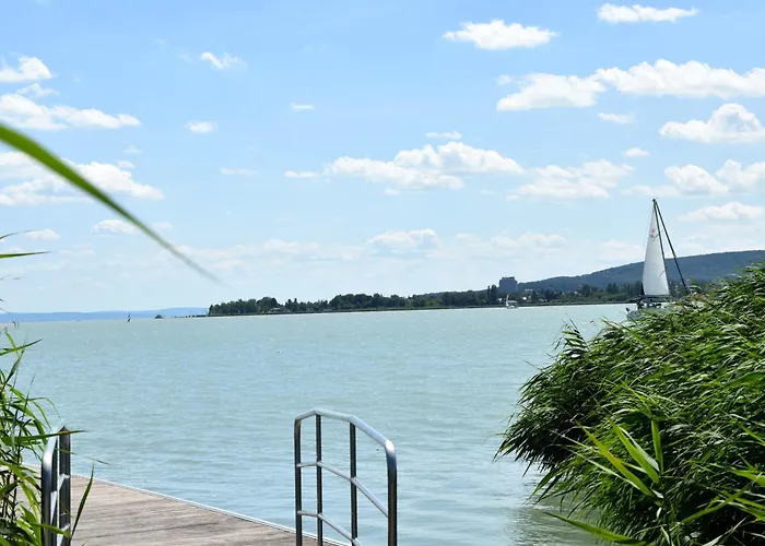 Blue Sapphire Apartment *