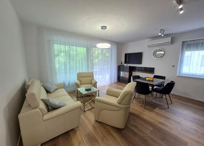 Blue Sapphire Apartman *