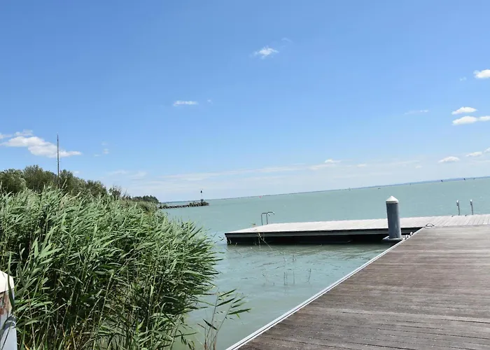 Blue Sapphire Balatonfůzfő